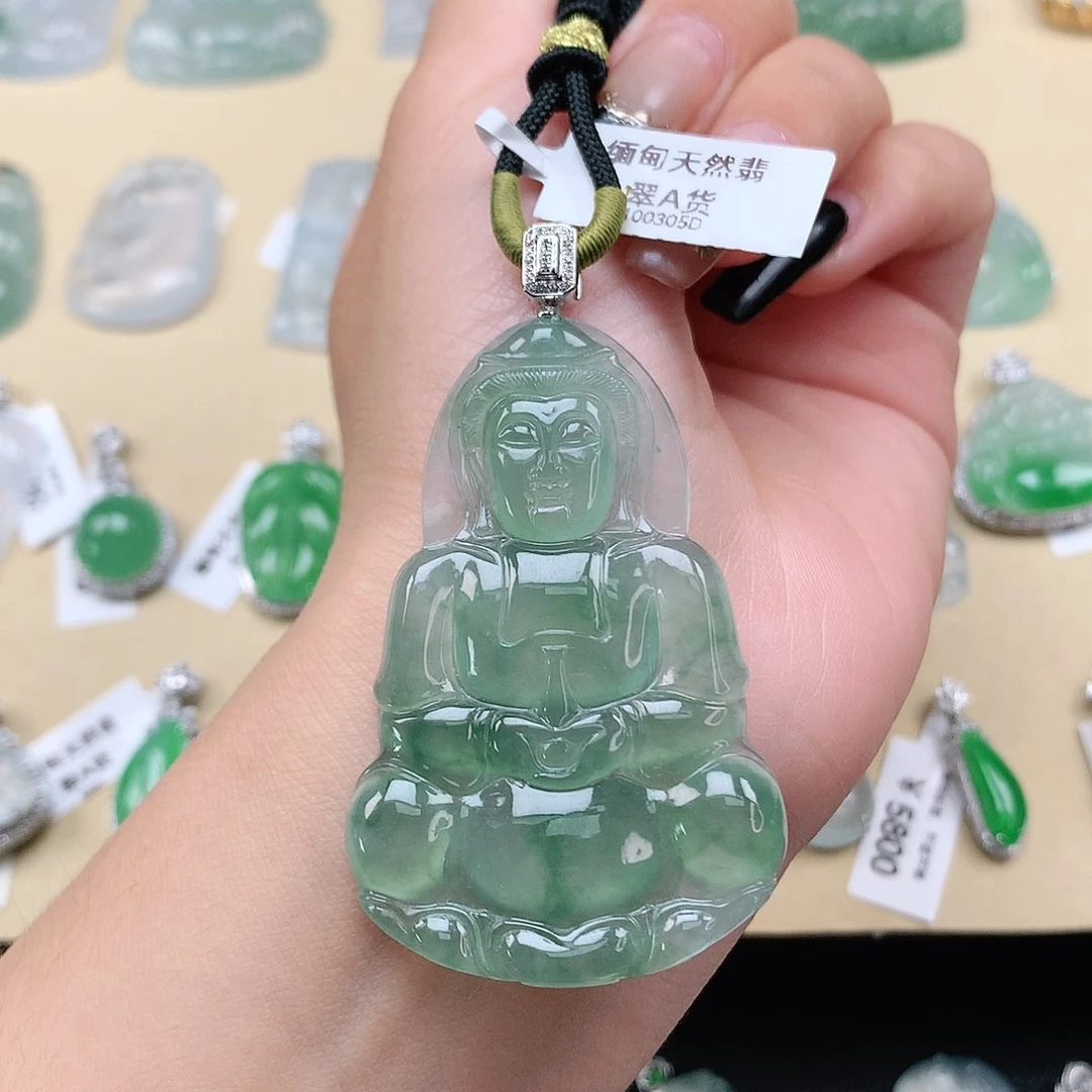 翡翠颈饰18K金镶嵌观音