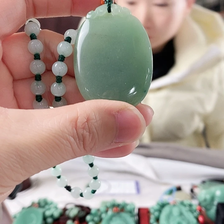 密玉（石英质玉）毛衣链未镶嵌冰*