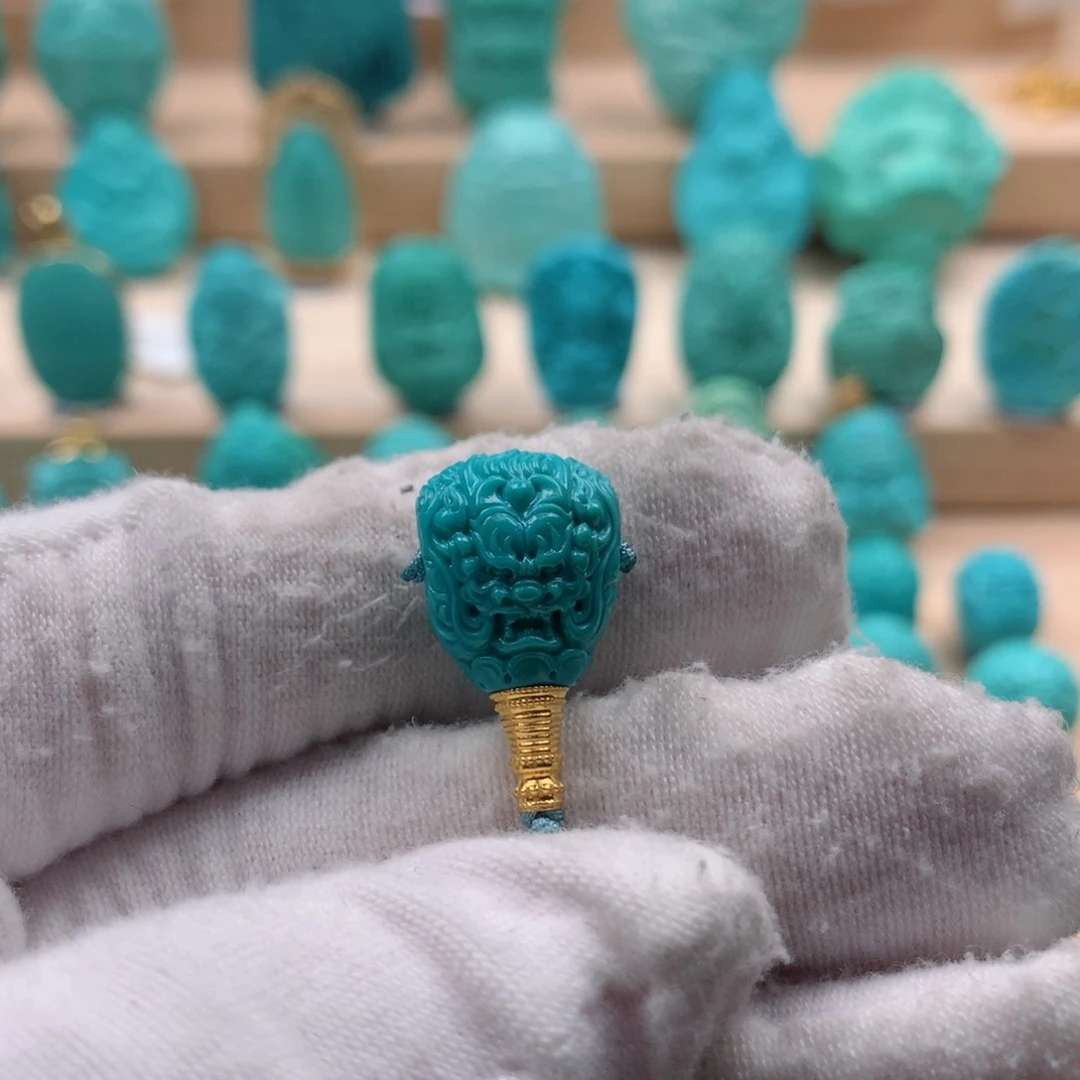 绿松石配饰18K金镶嵌
