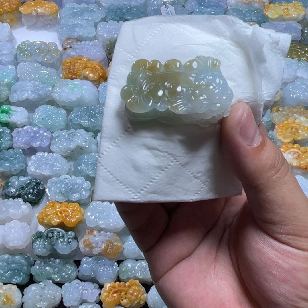 翡翠未镶嵌颈饰天然