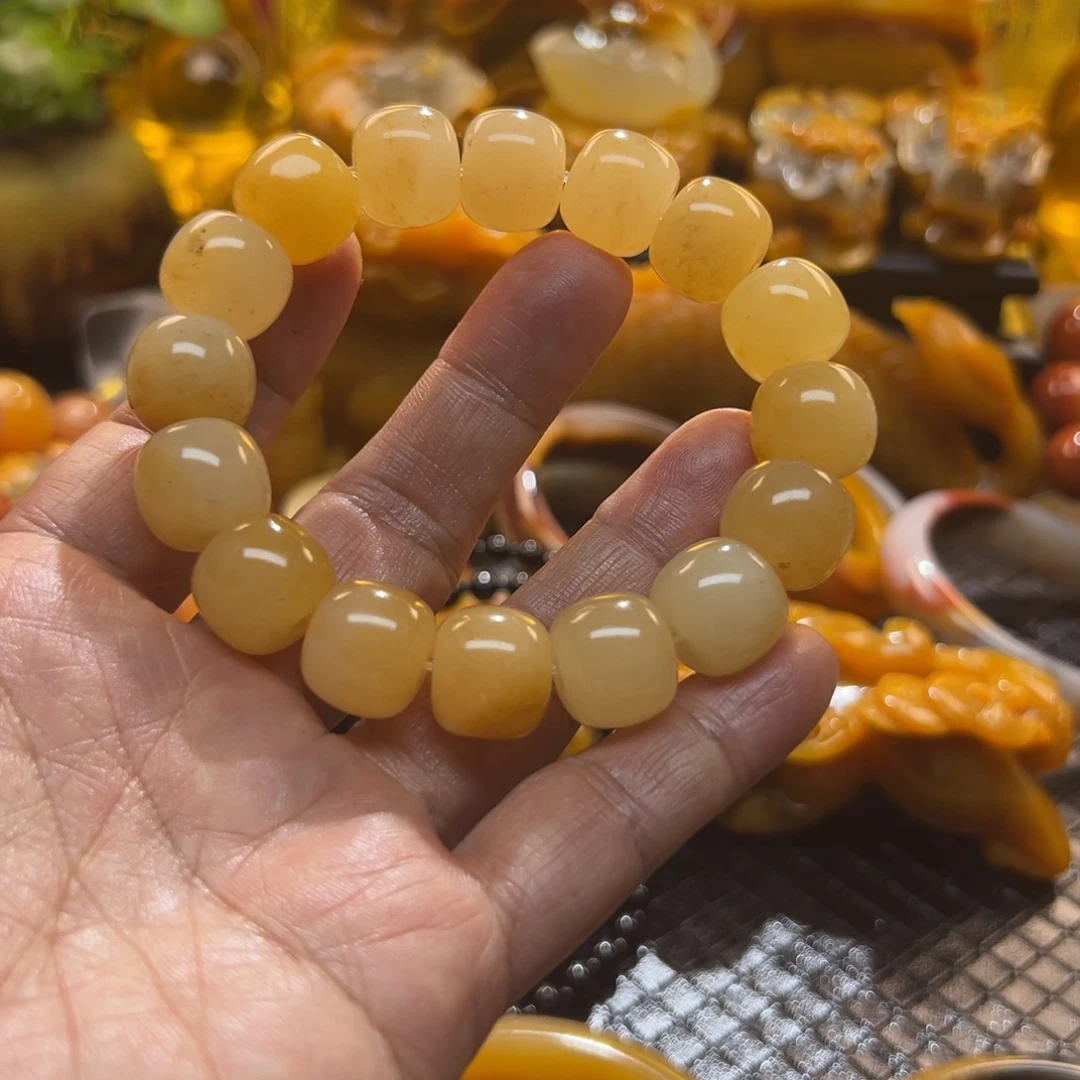 石英质玉未镶嵌颈饰