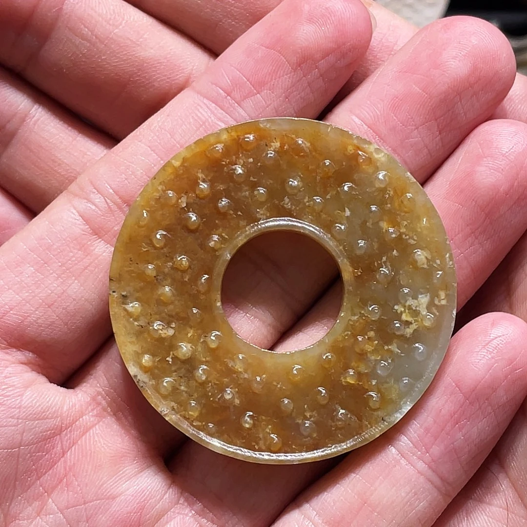 和田玉（糖玉）未镶嵌颈饰已*置
