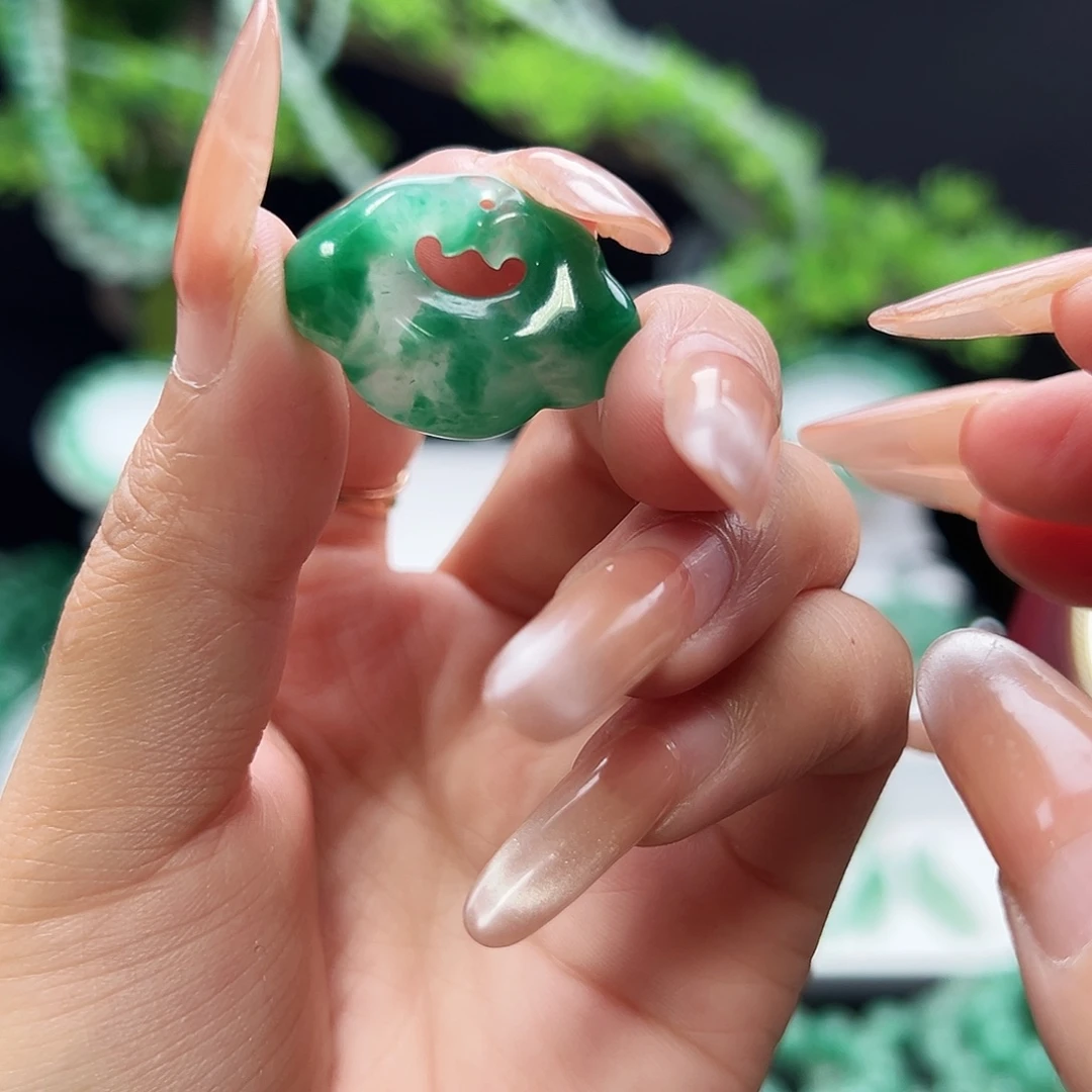 石英质玉（非洲翠）未镶嵌吊坠(赠链)