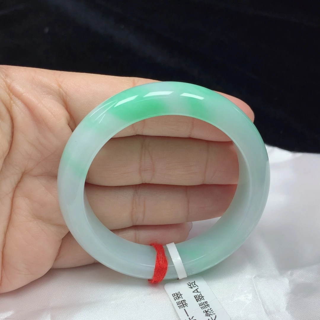 翡翠手镯未镶嵌正圈54.8