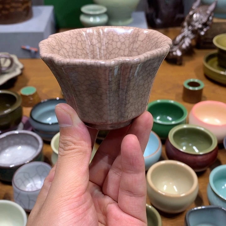 龙泉青瓷哥窑龙纹