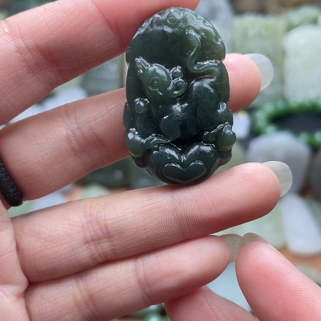 和田玉未镶嵌吊坠(不含链)