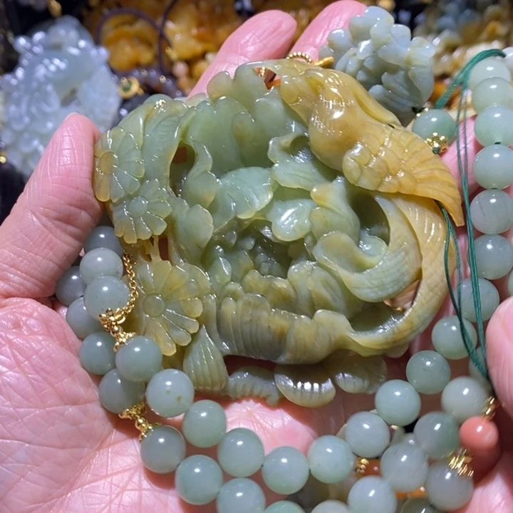 岫玉岫玉吊坠未镶嵌洋*子