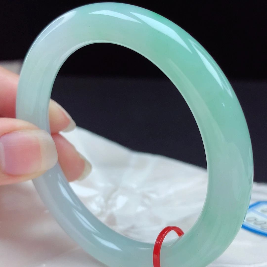 未镶嵌手镯翡翠97210，