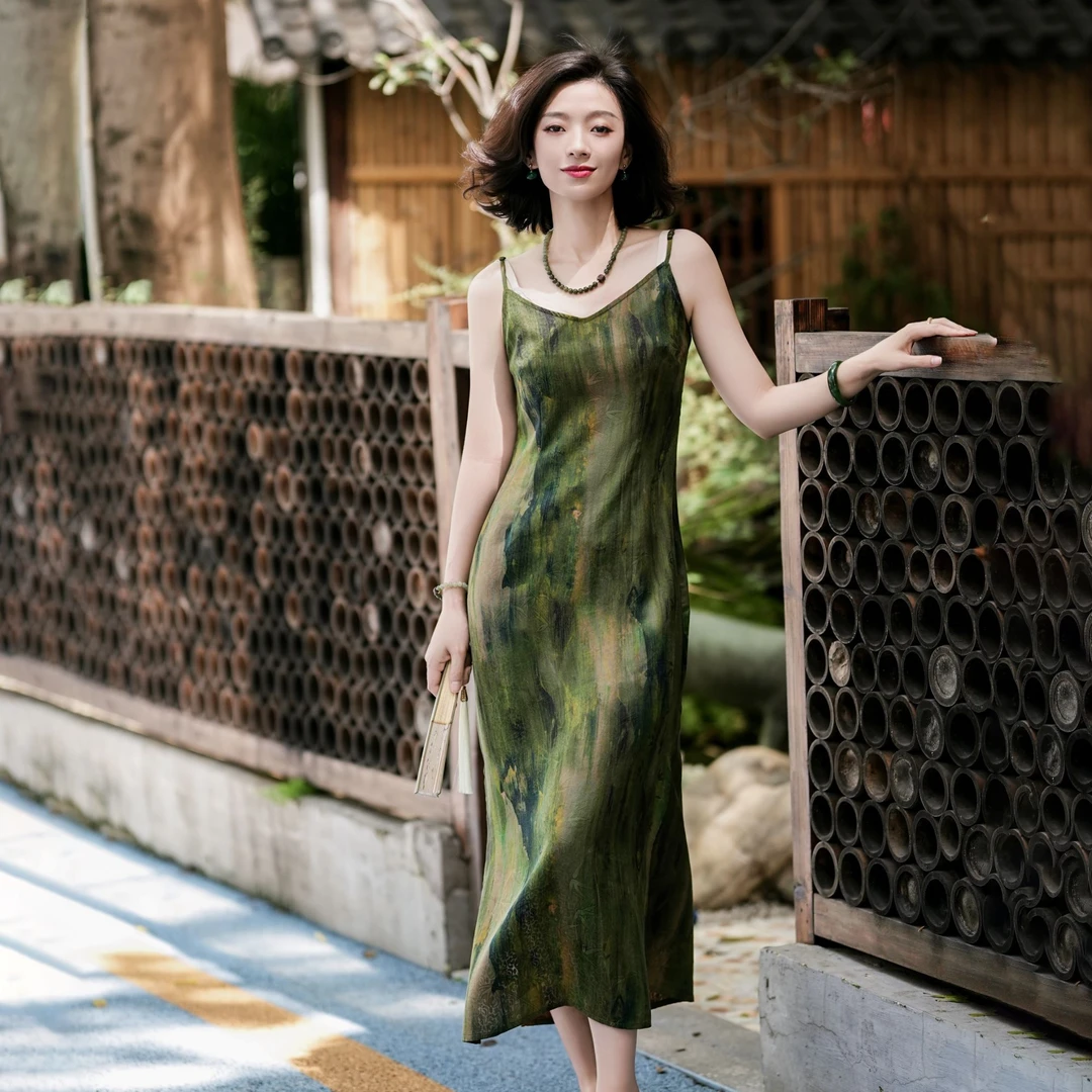 西子/【彩墨绘】重磅桑蚕丝红云纱花瓣领吊带油画绿连衣裙/CQYF025
