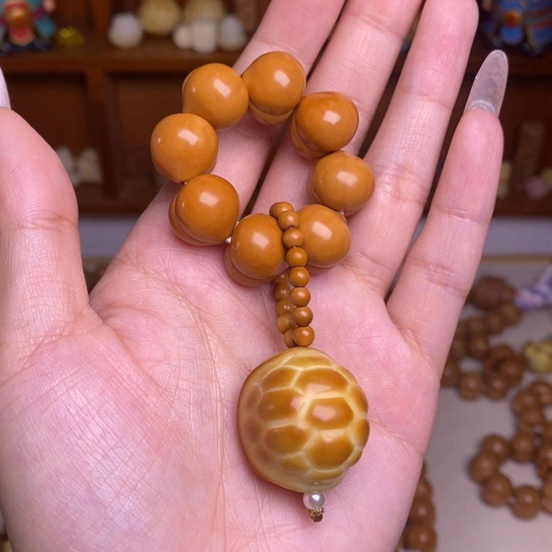 猴头核桃吊坠玻璃底柯基屁桃➕大富甲手捻