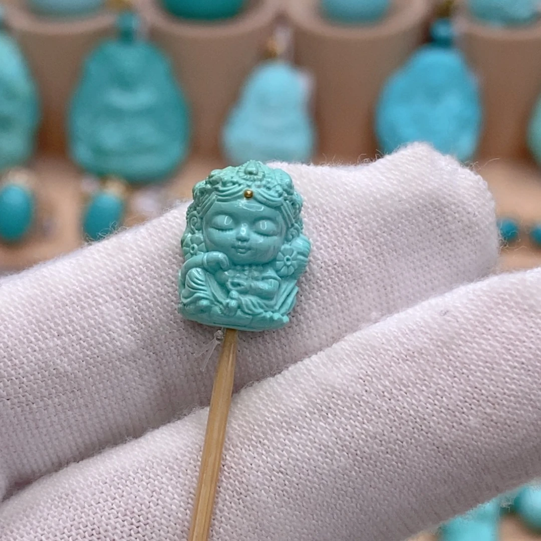 绿松石未镶嵌珠宝奇石