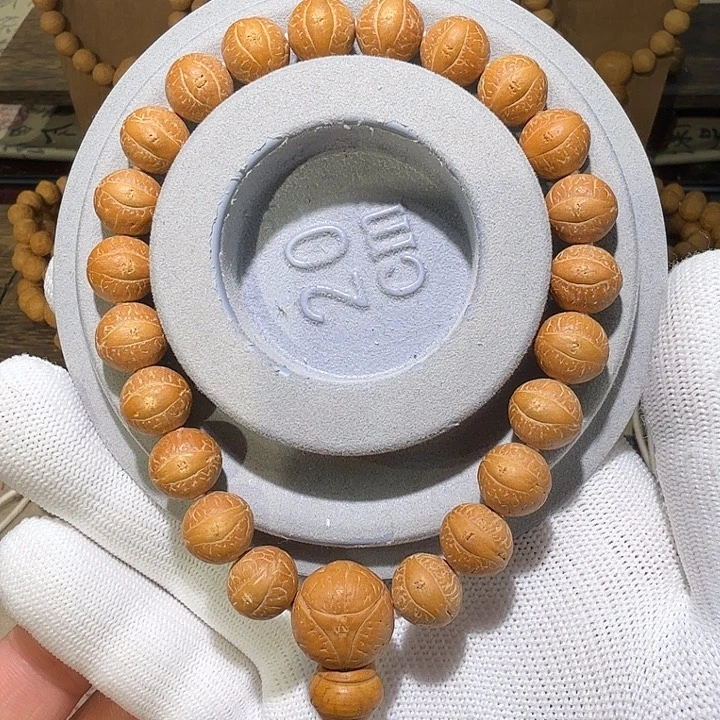 手串凤眼菩提红玉油皮11.5mm