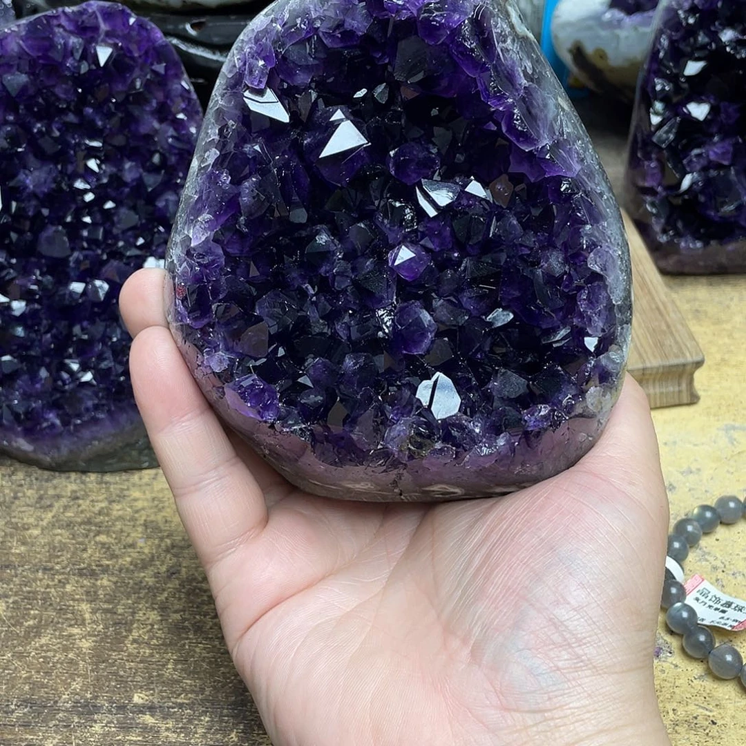 柚***七紫晶大型摆件（非配饰）未镶嵌