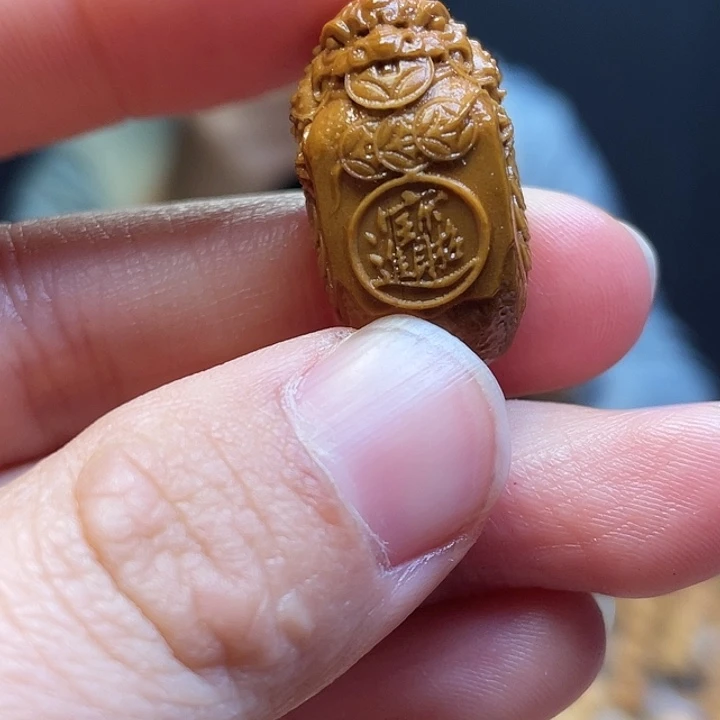 橄榄核吊坠橄榄核