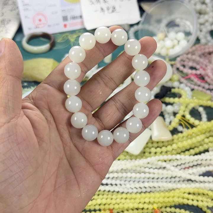 未镶嵌手链和田玉（糖玉）卡12过灯手串