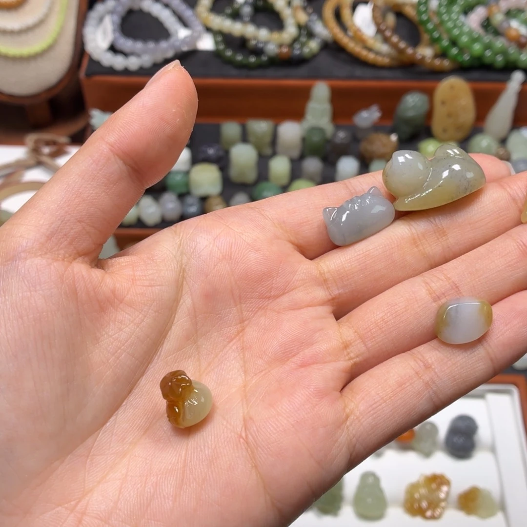 不***了和田玉未镶嵌手链