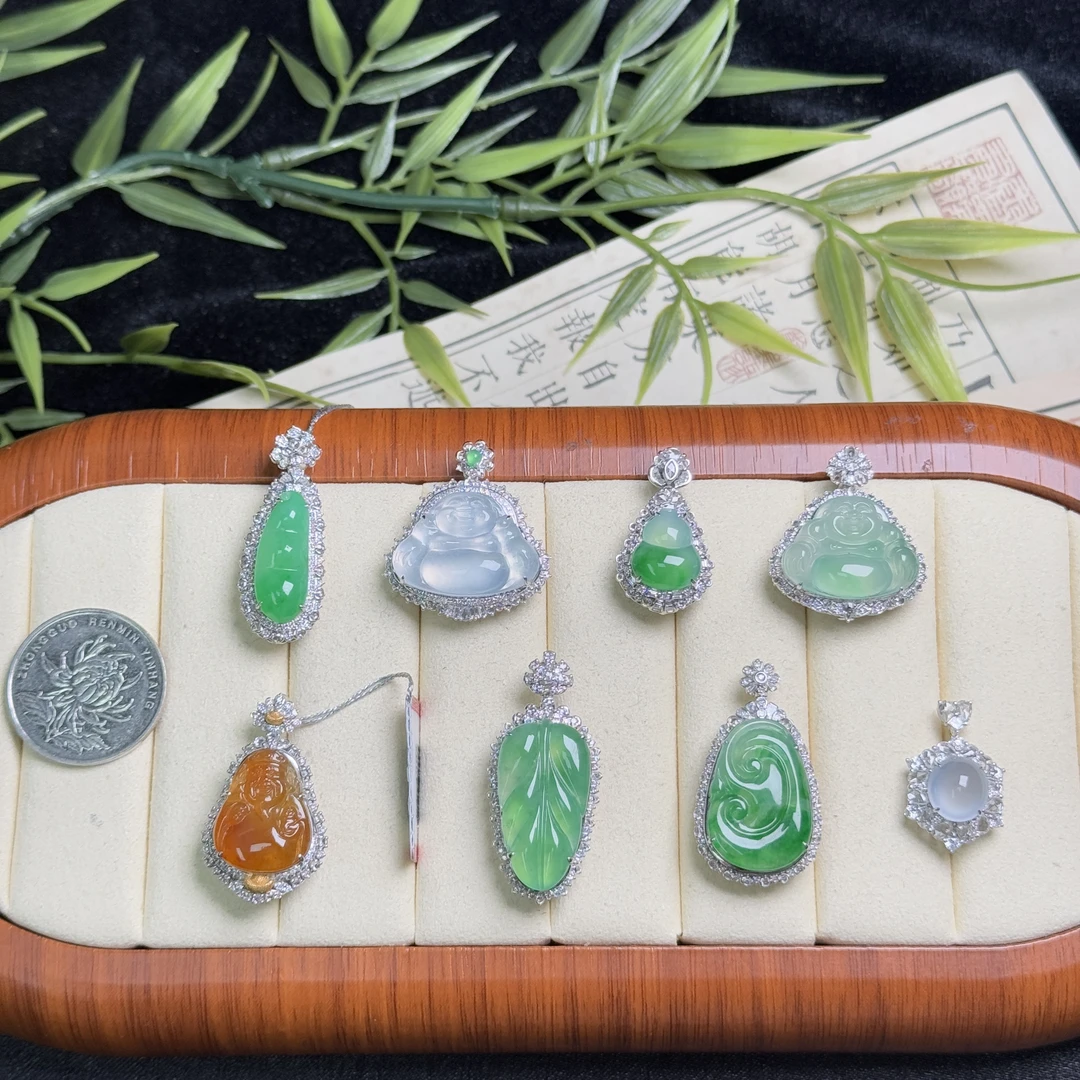 思懿珠宝   18K翡翠吊坠-19800-3-BLM-多样性发一