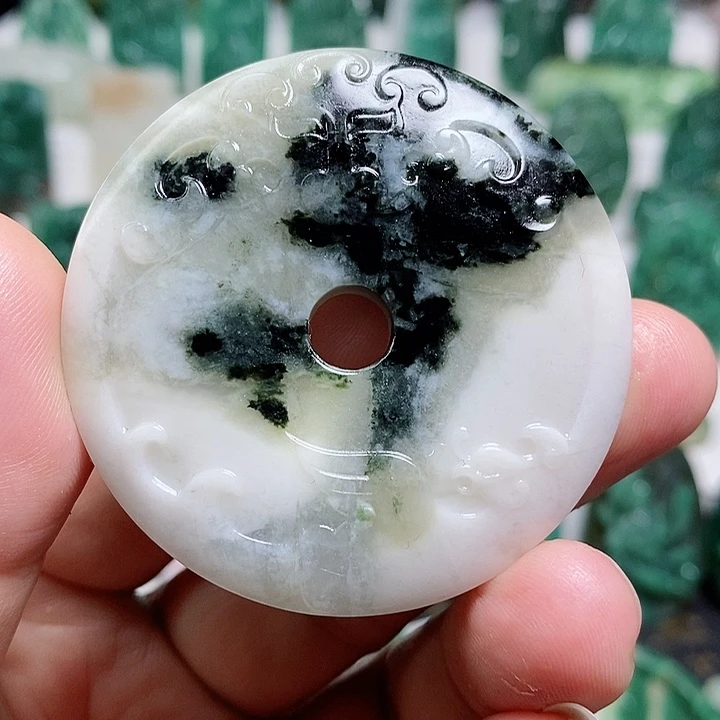 未镶嵌独山玉颈饰