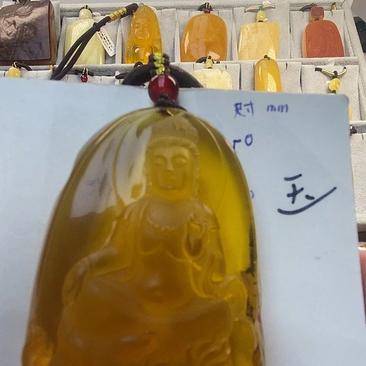琥珀未镶嵌珠宝奇石