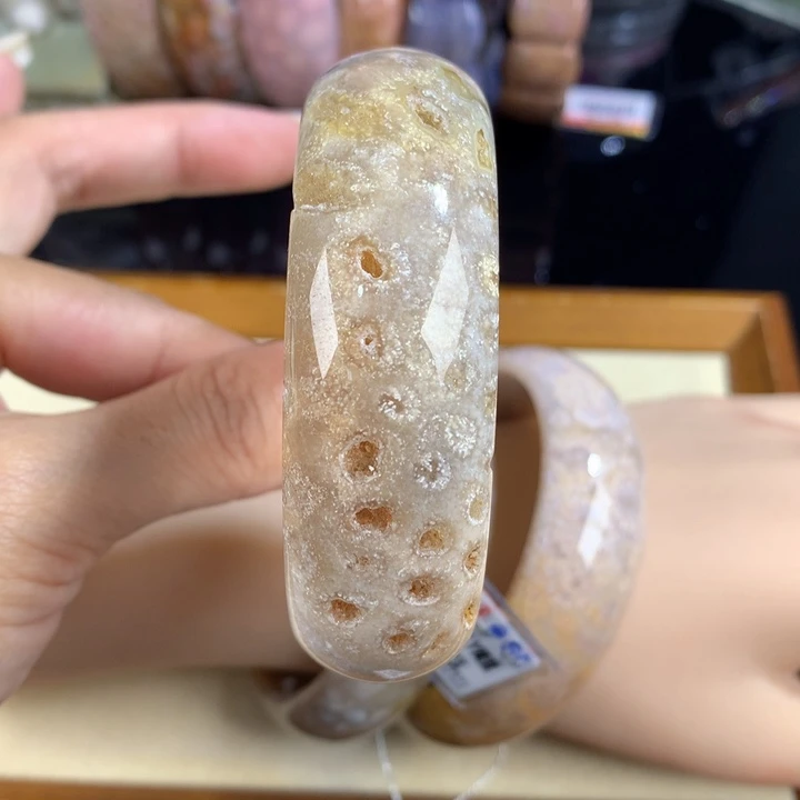 硅化珊瑚（珊瑚玉）未镶嵌吊坠(赠链)12号58圈口