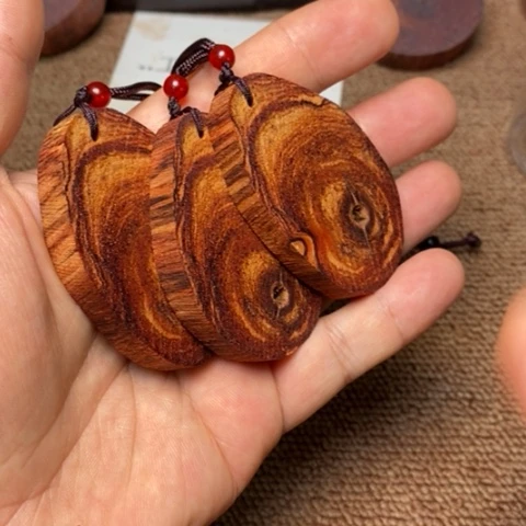 藤类A443降真香黄金甲虫漏牌子发其一