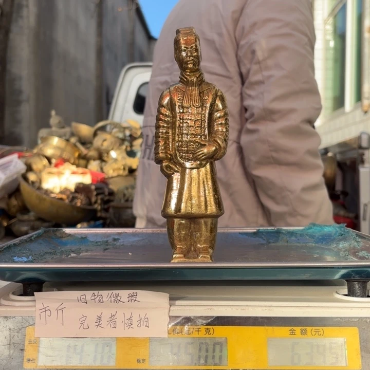 654 铜器物品理性消费