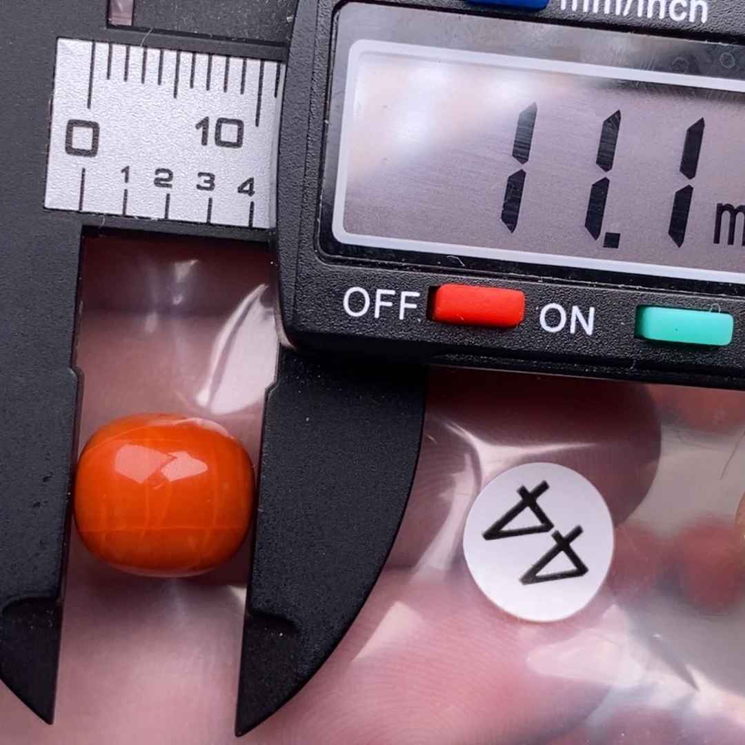 南红玛瑙未镶嵌配饰瑕疵