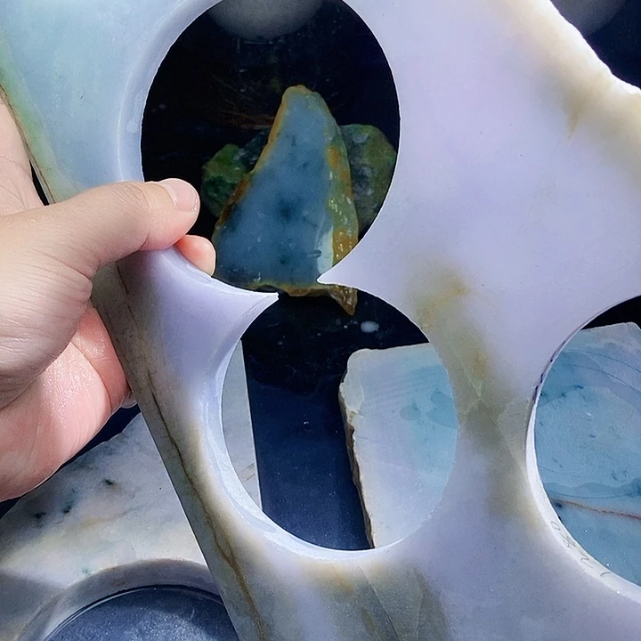 翡翠未镶嵌颈饰毛料39