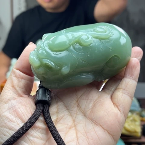 岫玉手把件未镶嵌冷*器手把