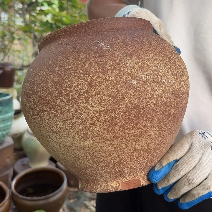 高度24厘米口18厘米瑕疵
