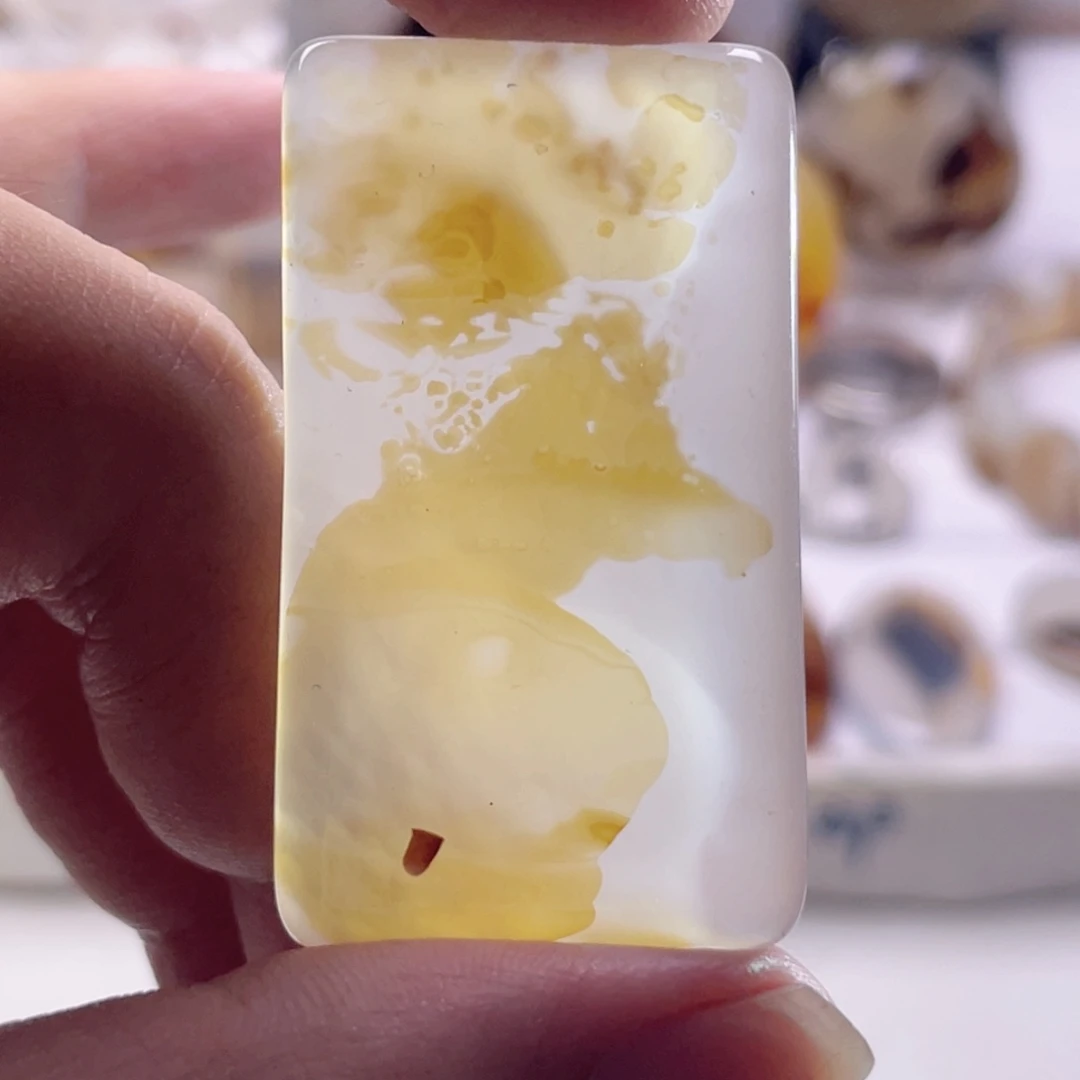 玛瑙/玉髓未镶嵌珠宝奇石