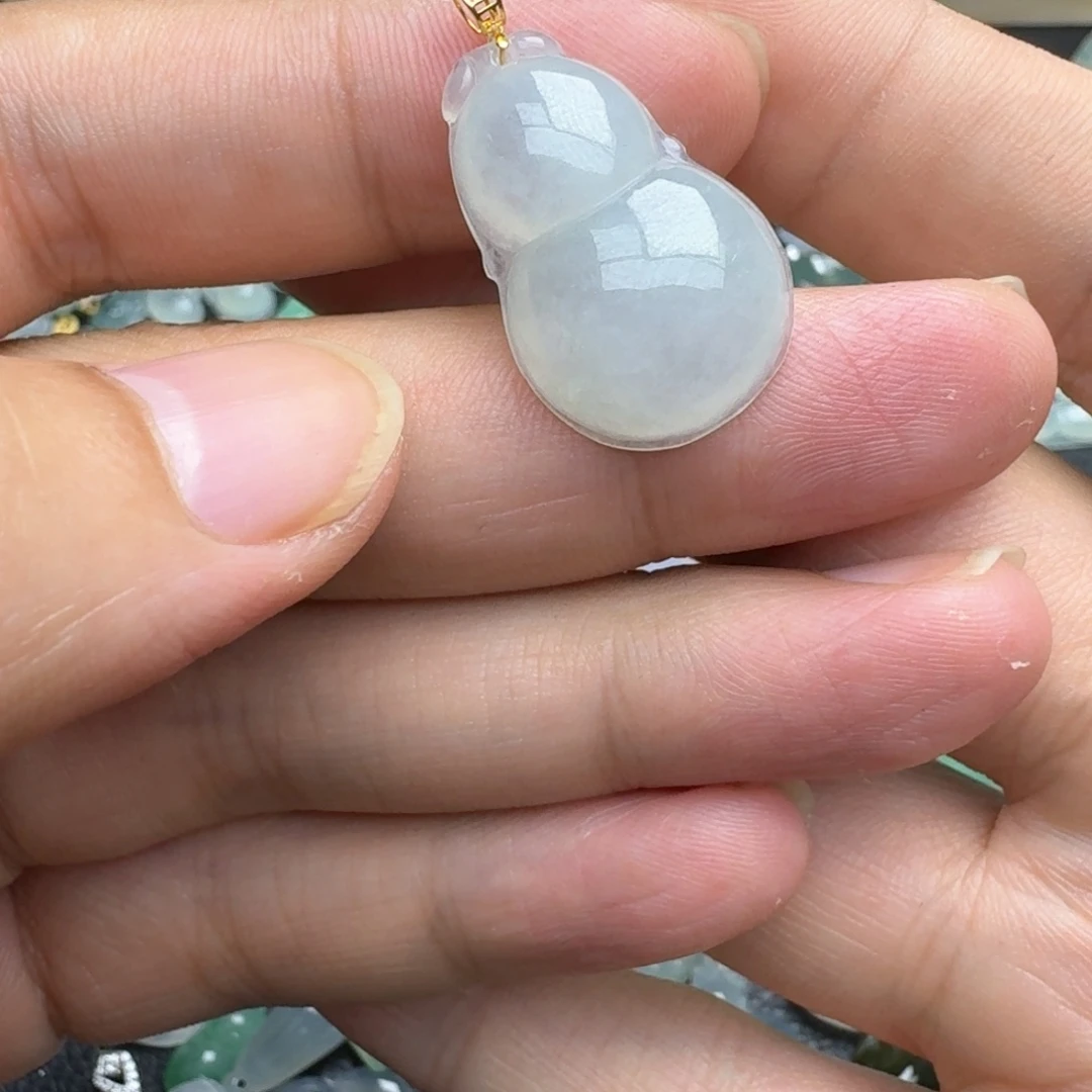 翡翠18K金镶嵌颈饰大葫芦