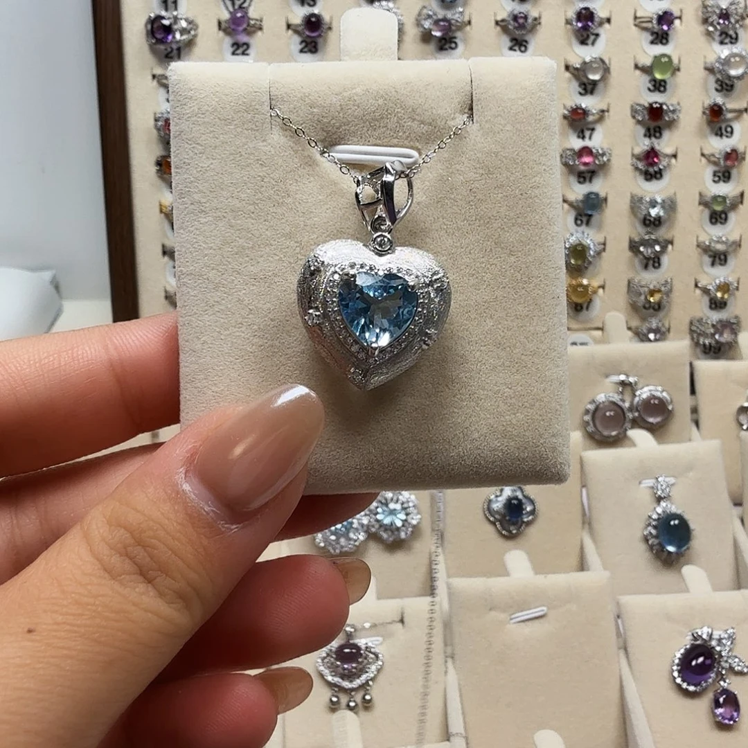 珍***糖蛇纹石玉银S925镶嵌颈饰