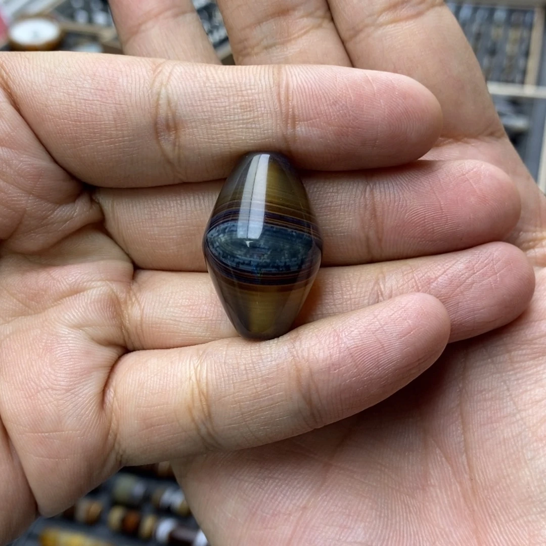 奮***起玛瑙/玉髓未镶嵌珠宝奇石