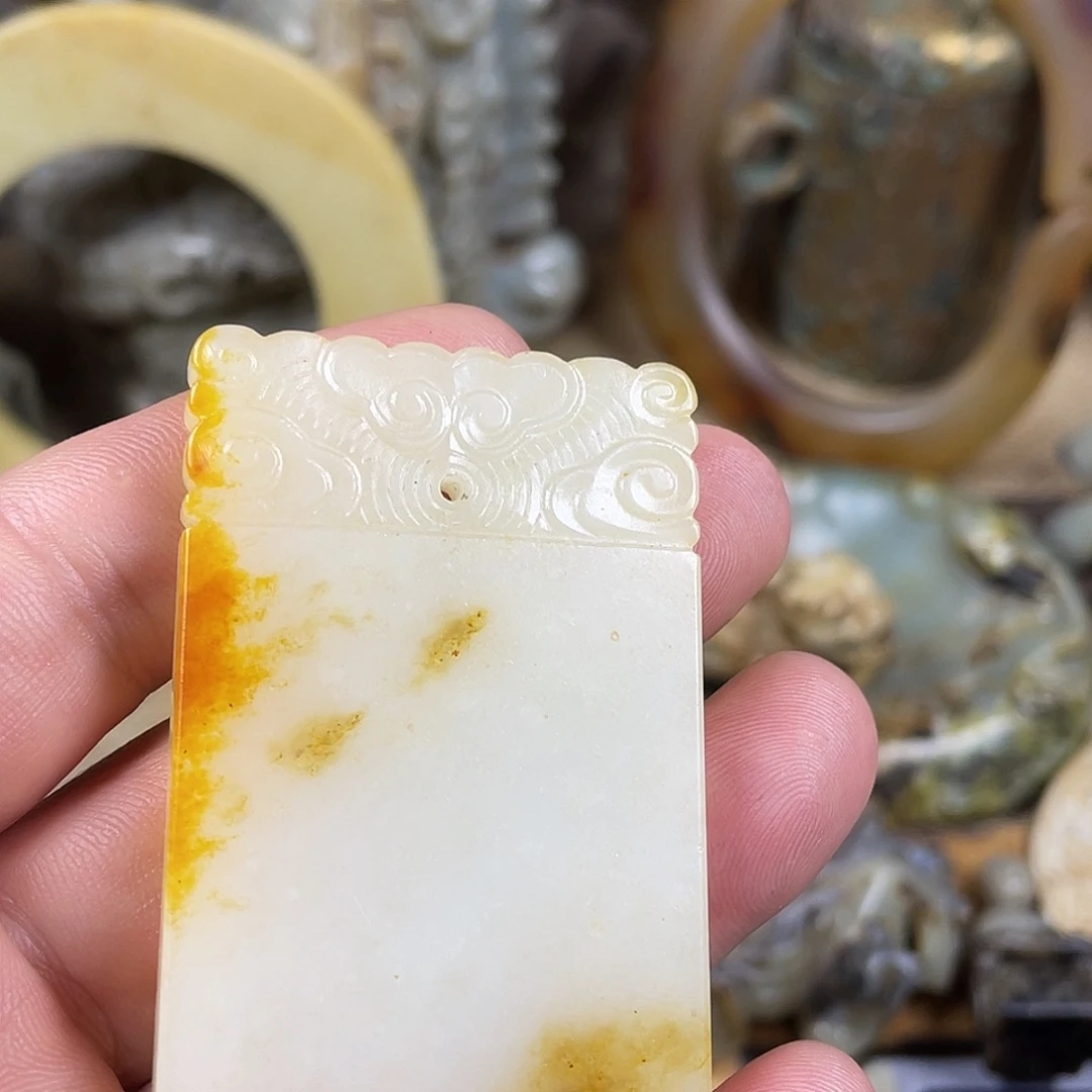 飞***哥和田玉未镶嵌挂件器型美观大方实用