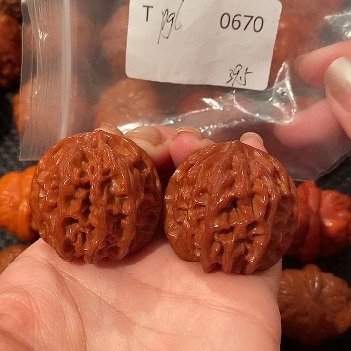 吊坠文玩核桃苹果园39