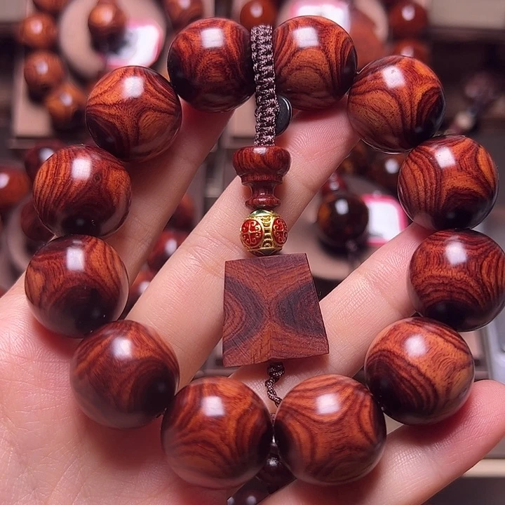 黄花梨/降香黄檀社***哥2.0鬼脸