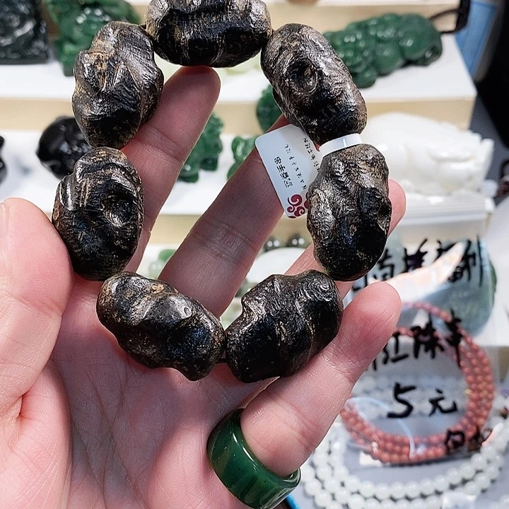 柏木（崖柏）无事牌惆****?