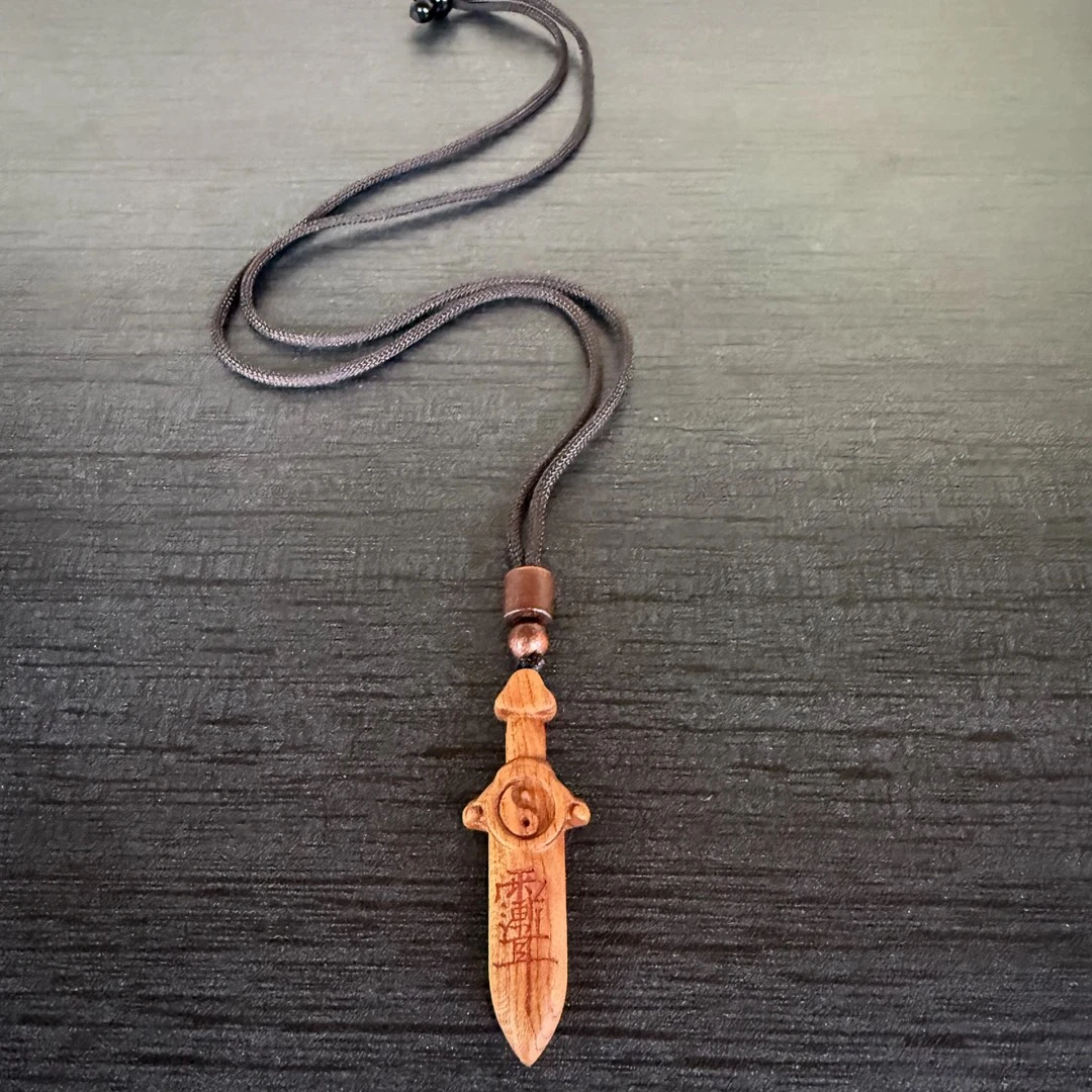 纯桃木桃木剑小物件长绳款红色咖色长绳一体雕刻摆件八卦工艺品