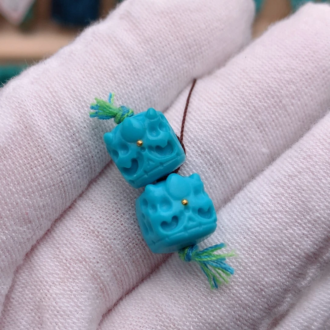 未镶嵌绿松石对珠