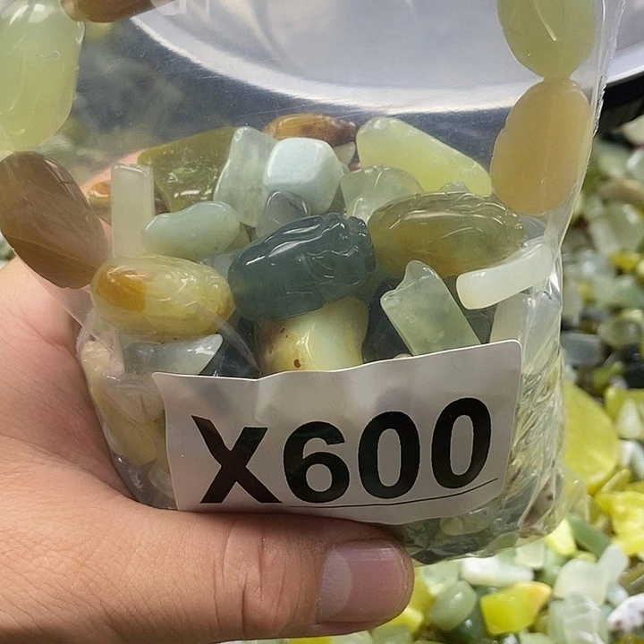 蛇纹石玉未镶嵌鱼缸石