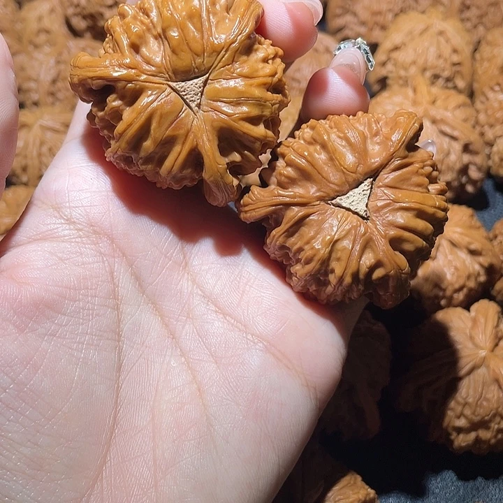 这***了吊坠文玩核桃小妹三棱