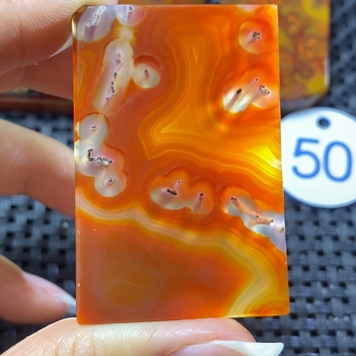 未镶嵌颈饰玛瑙/玉髓碧**天