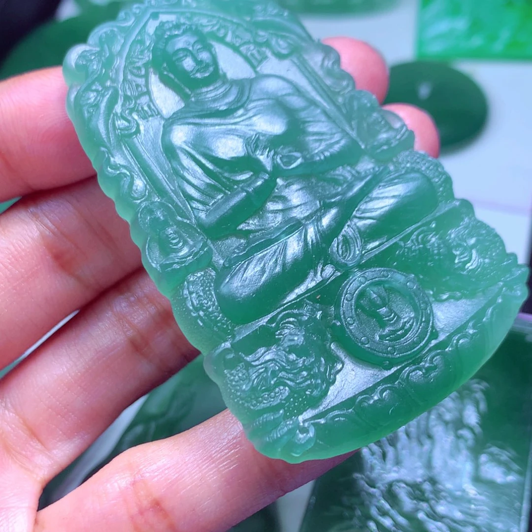 未镶嵌定制翡翠情**钟