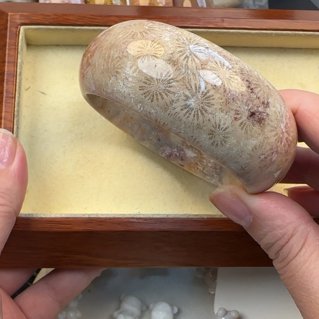 硅化珊瑚（珊瑚玉）未镶嵌手镯58-59圈200