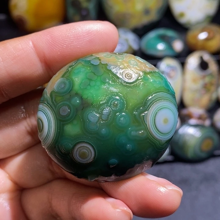 未镶嵌玛瑙/玉髓珠宝奇石