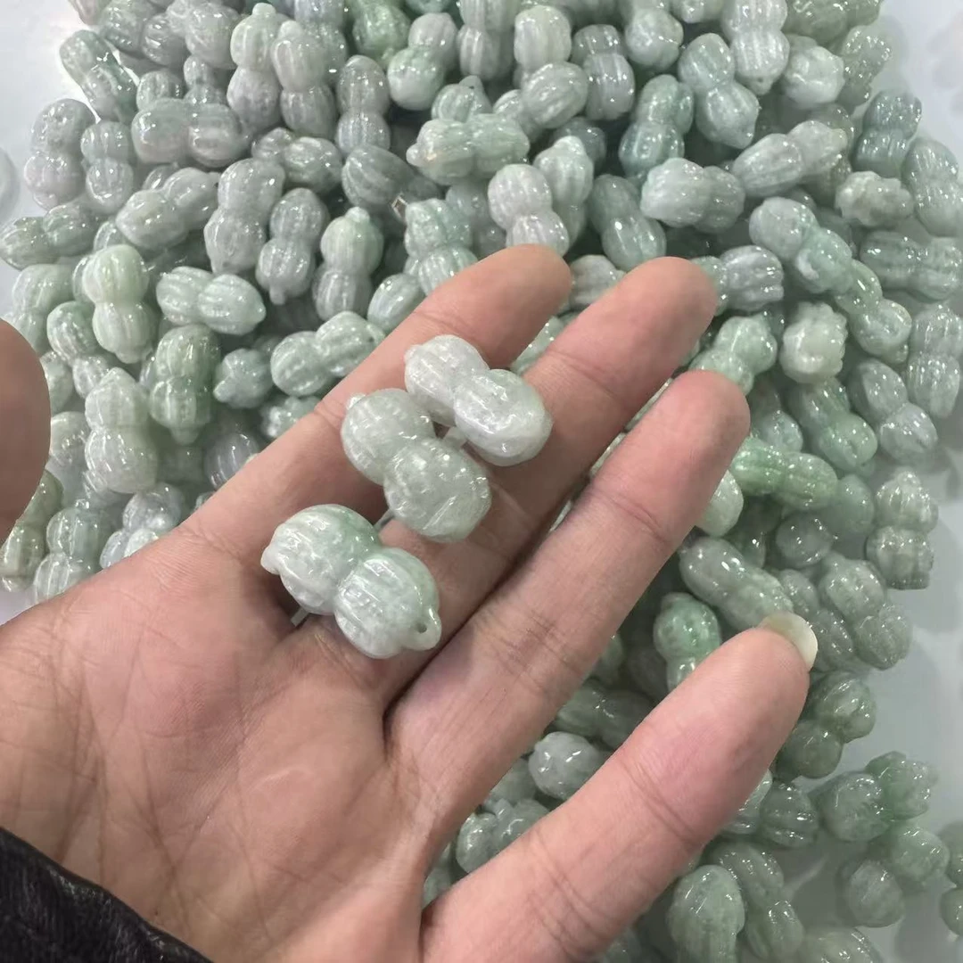 天然A货翡翠花生吊坠-d284-多样性发一