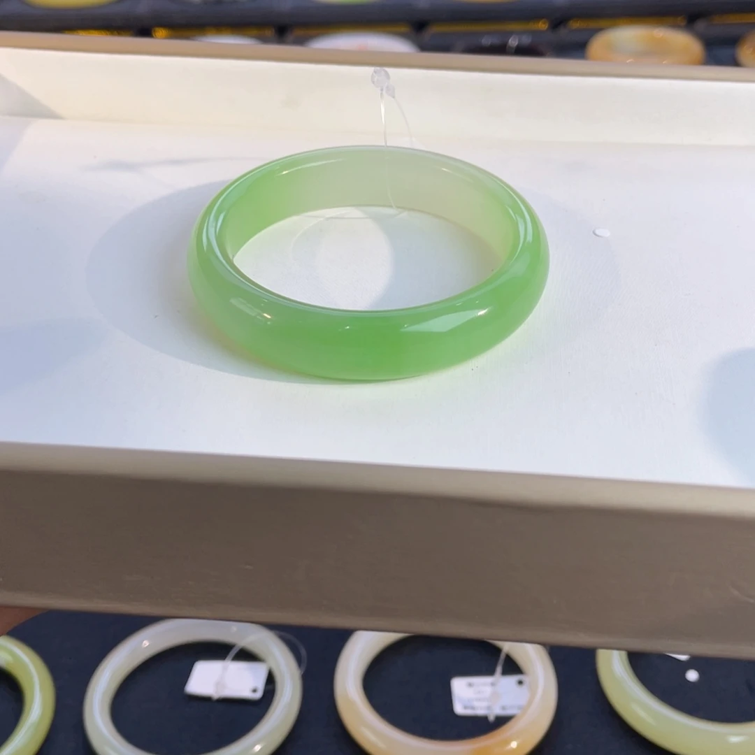 和田玉手镯未镶嵌C****n