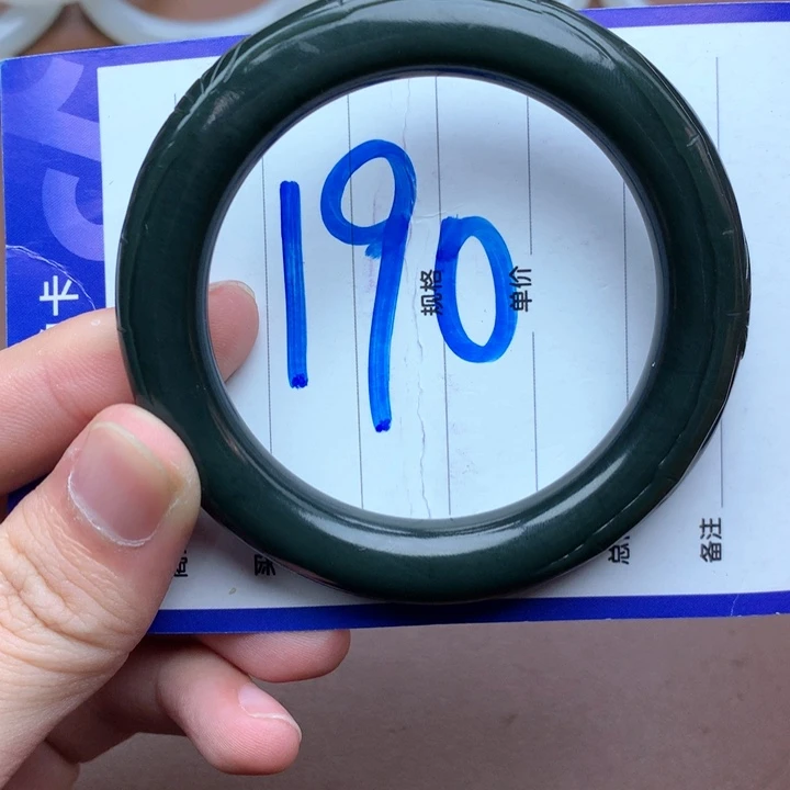 和田玉未镶嵌手镯55