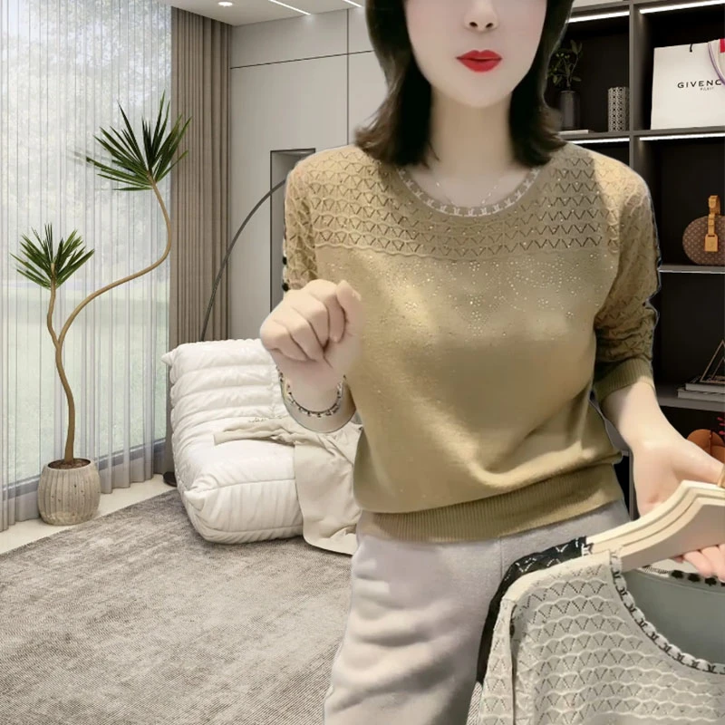 妈妈装中年气质通勤上衣女2025年秋冬新款高端遮肉显瘦外穿针织衫
